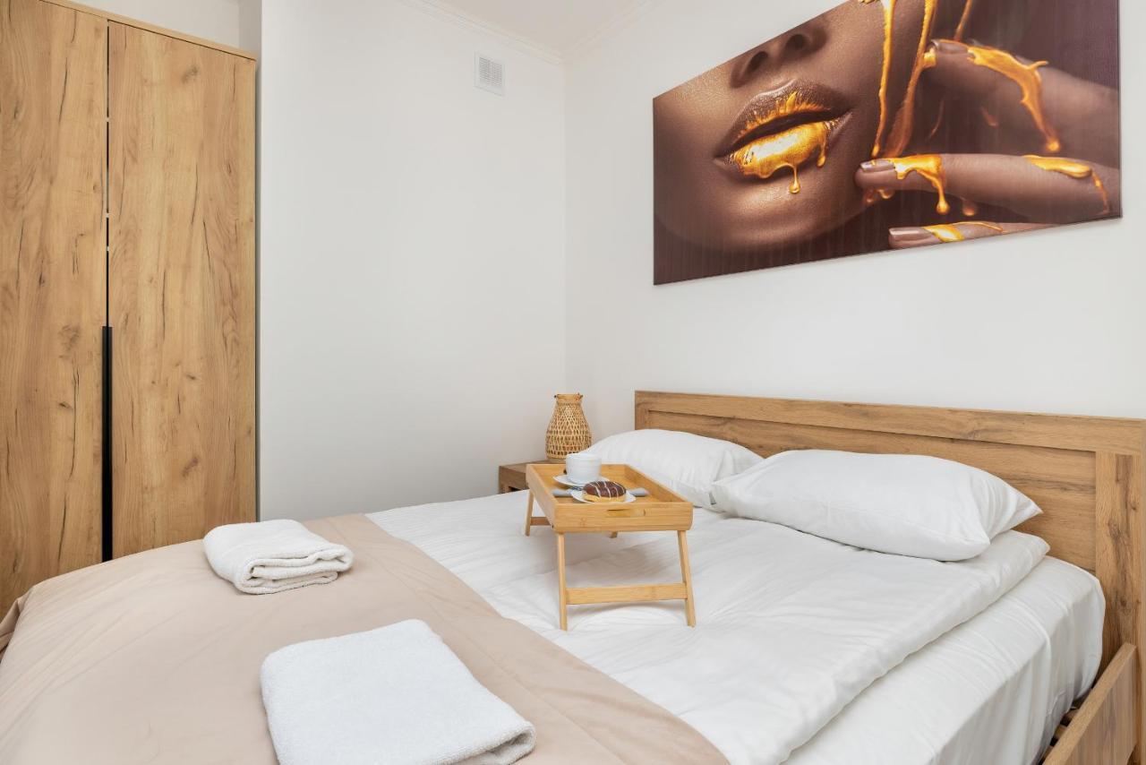 Beautiful One Bedroom Apartment Zamkowa By Rent Like Home Gdańsk Exterior foto