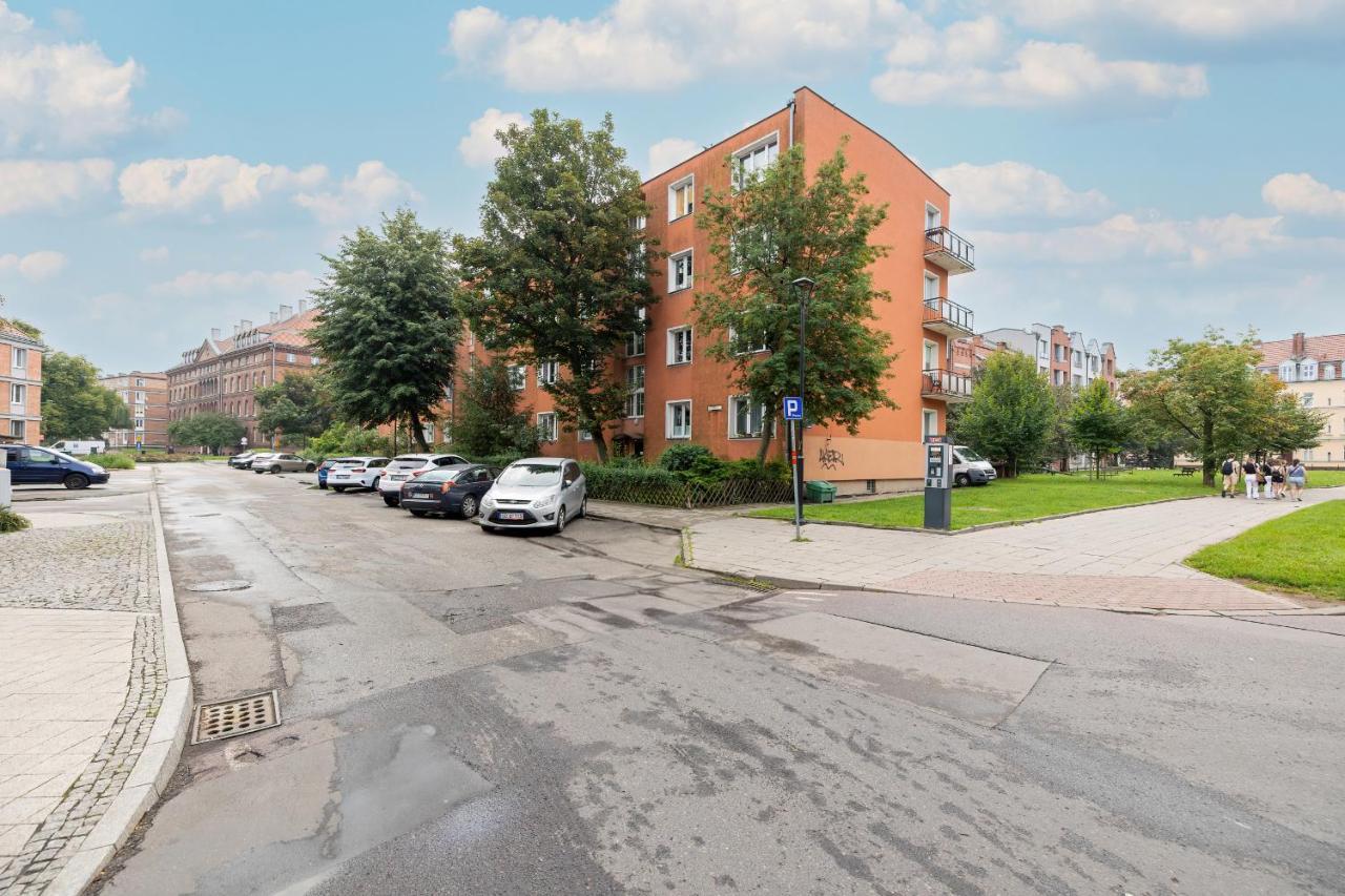 Beautiful One Bedroom Apartment Zamkowa By Rent Like Home Gdańsk Exterior foto